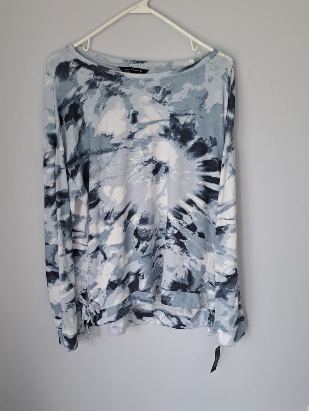 Zac & Rachel Blue Gray Tie-Dye Long Sleeve Sweatshirt